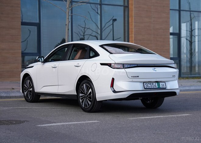 Changan Qiyuan A05 2024, 0 km - 1.5 л - Bakı