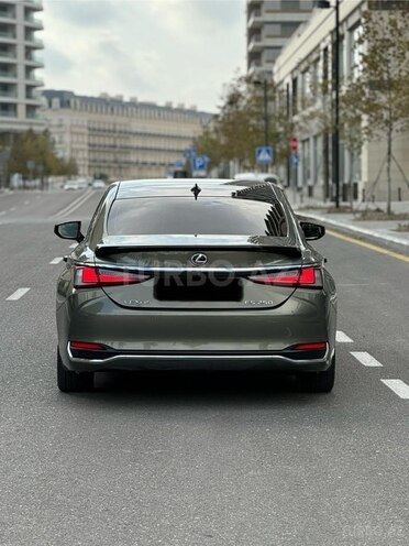 Lexus ES 250 2019, 178,000 km - 2.5 л - Bakı