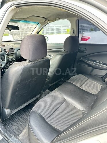 Nissan Sunny 2010, 285,000 km - 1.3 л - Lənkəran