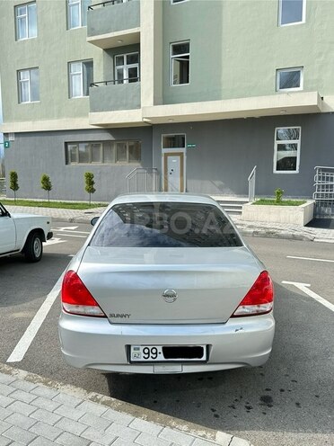 Nissan Sunny 2010, 285,000 km - 1.3 л - Lənkəran