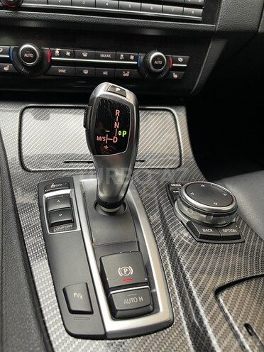 BMW 528 2015, 211,000 km - 2.0 l - Bakı