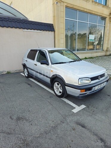 Volkswagen Golf 1997, 217,000 km - 1.8 l - Gəncə