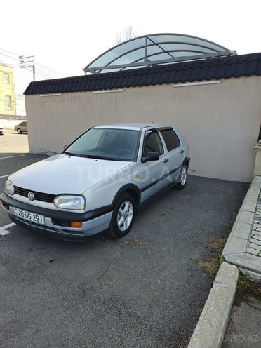 Volkswagen Golf 1997, 217,000 km - 1.8 l - Gəncə