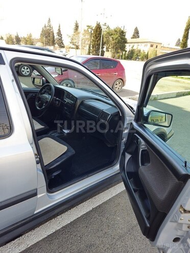 Volkswagen Golf 1997, 217,000 km - 1.8 l - Gəncə