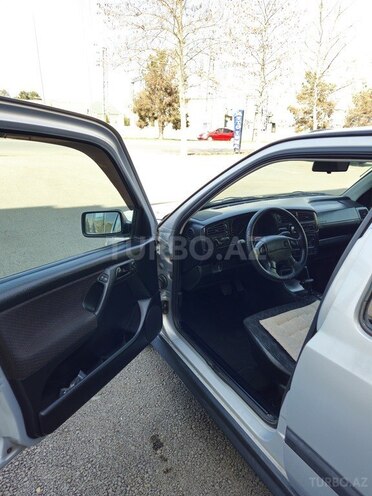 Volkswagen Golf 1997, 217,000 km - 1.8 l - Gəncə