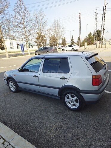 Volkswagen Golf 1997, 217,000 km - 1.8 l - Gəncə
