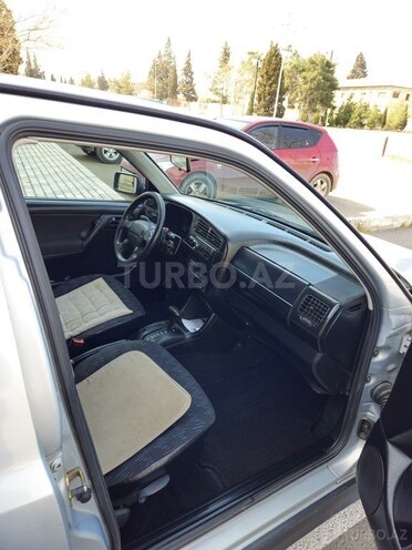 Volkswagen Golf 1997, 217,000 km - 1.8 l - Gəncə