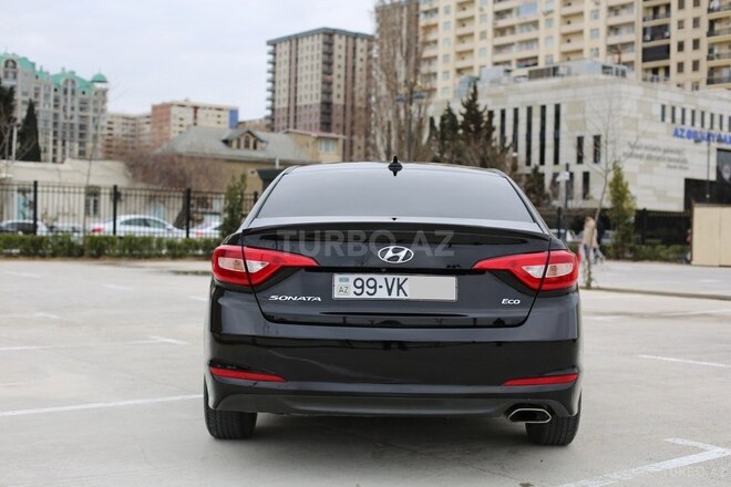 Hyundai Sonata-2