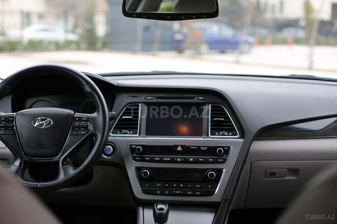 Hyundai Sonata-3