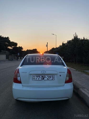 Hyundai Accent 2010, 242,500 km - 1.4 л - Bakı