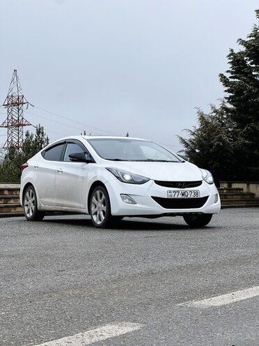 Hyundai Elantra 2012, 280,000 km - 1.8 л - Qusar