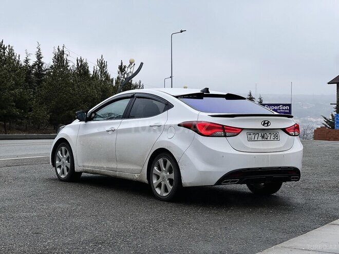 Hyundai Elantra 2012, 280,000 km - 1.8 л - Qusar