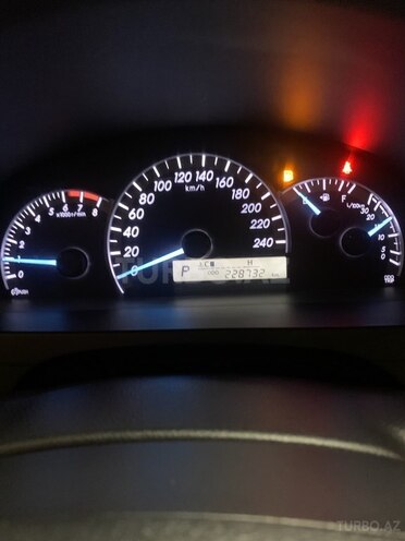 Toyota Camry-6
