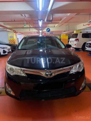 Toyota Camry-3