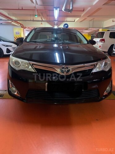 Toyota Camry-5