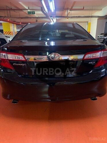 Toyota Camry-8