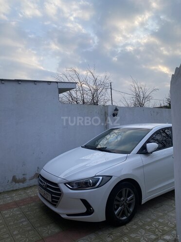 Hyundai Avante 2015, 144,000 km - 1.6 л - Bakı