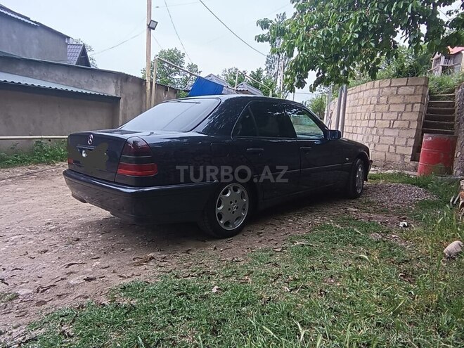 Mercedes C 180 1998, 400,000 km - 1.8 l - Qusar