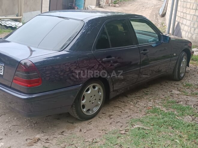 Mercedes C 180 1998, 400,000 km - 1.8 l - Qusar