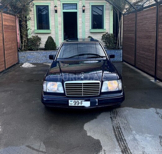 Mercedes E 220-7