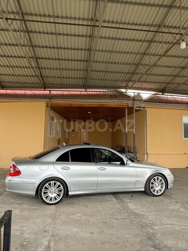Mercedes E 320 2006, 320,000 km - 3.0 l - Sabirabad