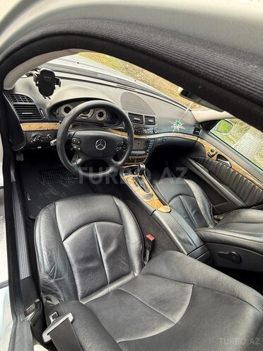 Mercedes E 320 2006, 320,000 km - 3.0 l - Sabirabad