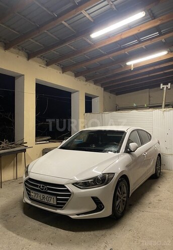 Hyundai Avante 2015, 144,000 km - 1.6 л - Bakı