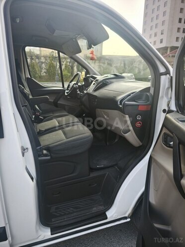 Ford Tourneo Custom 2014, 525,000 km - 2.2 l - Bakı