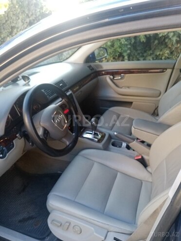 Audi A4 2006, 330,000 km - 2.0 l - Gəncə