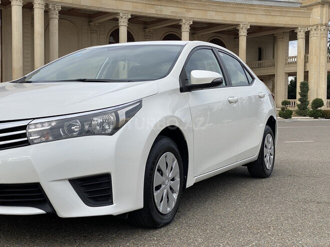 Toyota Corolla 2014, 304,000 km - 1.6 л - Ucar