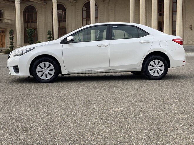 Toyota Corolla 2014, 304,000 km - 1.6 л - Ucar