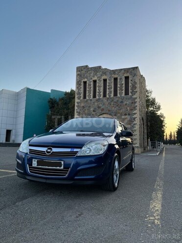 Opel Astra 2009, 235,000 km - 1.4 l - Qazax
