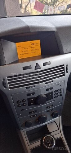 Opel Astra 2009, 235,000 km - 1.4 l - Qazax