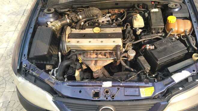 Opel Vectra 1997, 250,000 km - 2.0 l - Bakı