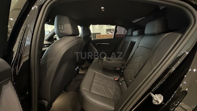 BMW 520-17