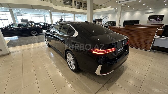BMW 520-6