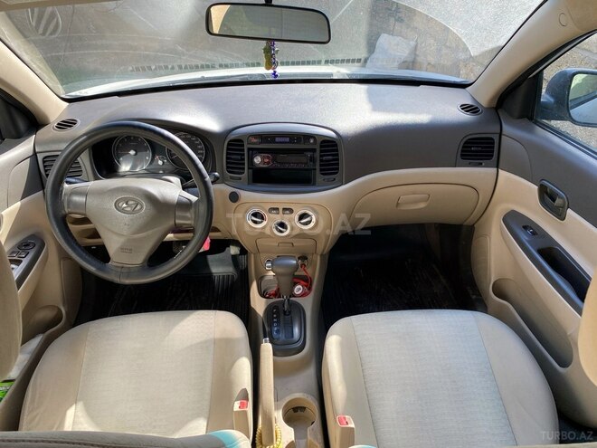 Hyundai Accent 2010, 242,500 km - 1.4 л - Bakı