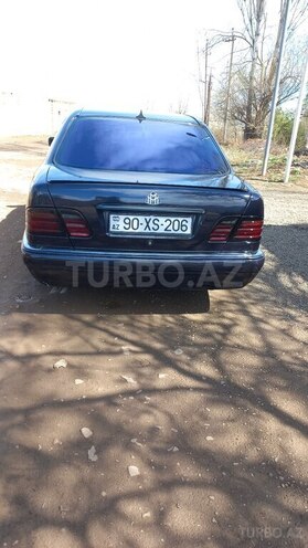 Mercedes E 240 1998, 186,000 km - 2.4 l - Şəmkir