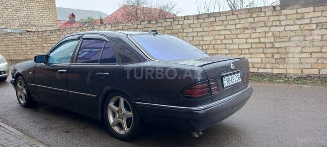 Mercedes E 240 1998, 186,000 km - 2.4 l - Şəmkir