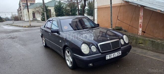Mercedes E 240 1998, 186,000 km - 2.4 l - Şəmkir
