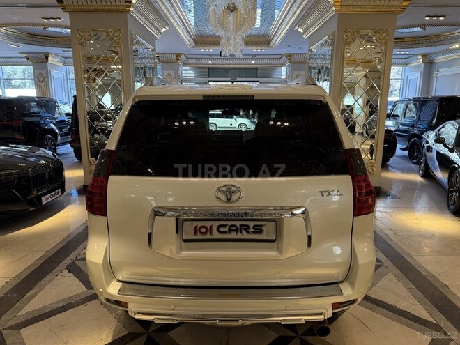 Toyota Land Cruiser Prado-6