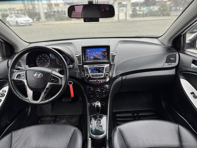 Hyundai Accent 2015, 142,000 km - 1.4 l - Bakı