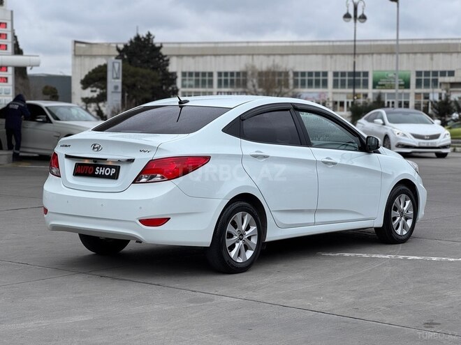 Hyundai Accent 2015, 142,000 km - 1.4 l - Bakı