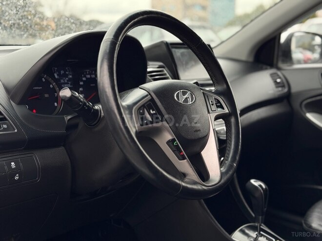 Hyundai Accent 2015, 142,000 km - 1.4 l - Bakı