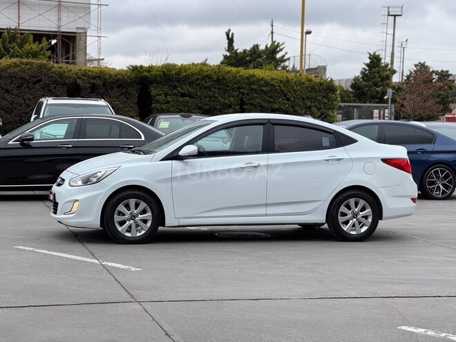 Hyundai Accent 2015, 142,000 km - 1.4 l - Bakı