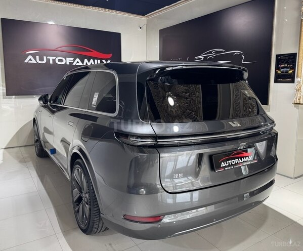 Li Auto L9 2025, 0 km - 1.5 l - Bakı