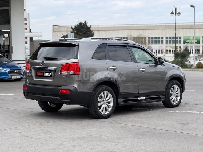 Kia Sorento 2010, 255,000 km - 2.0 l - Bakı