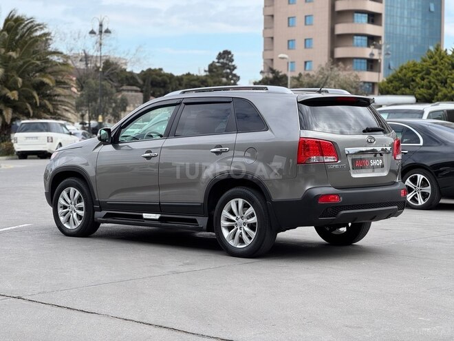 Kia Sorento 2010, 255,000 km - 2.0 l - Bakı
