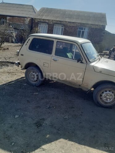 LADA (VAZ) Niva 1981, 300,000 km - 1.6 л - Gəncə