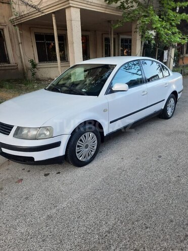 Volkswagen Passat 1998, 220,000 km - 1.8 l - Bakı